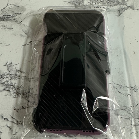 I Phone 16 Promax Cases Magnetic Double Protection Though Durable - Picture 11 of 13